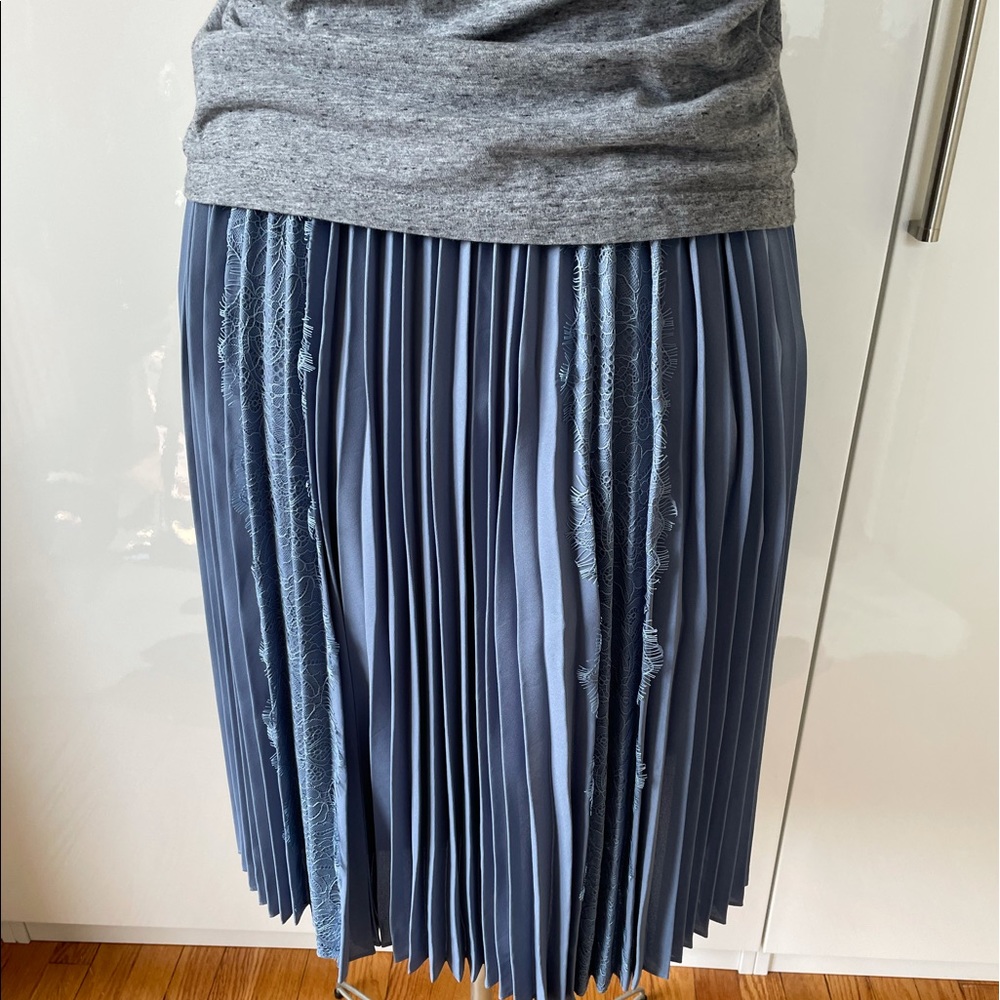 BANANA REPUBLIC Pleaded Skirt Color-Blue Size 10 NWT